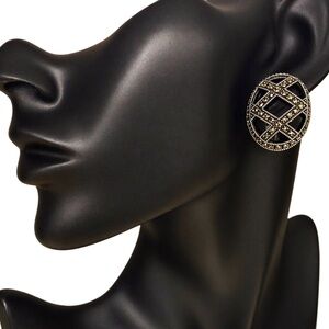 JUDITH JACK Onyx and Marcasite Inlay Omega Closure Sterling Silver Oval Earrings